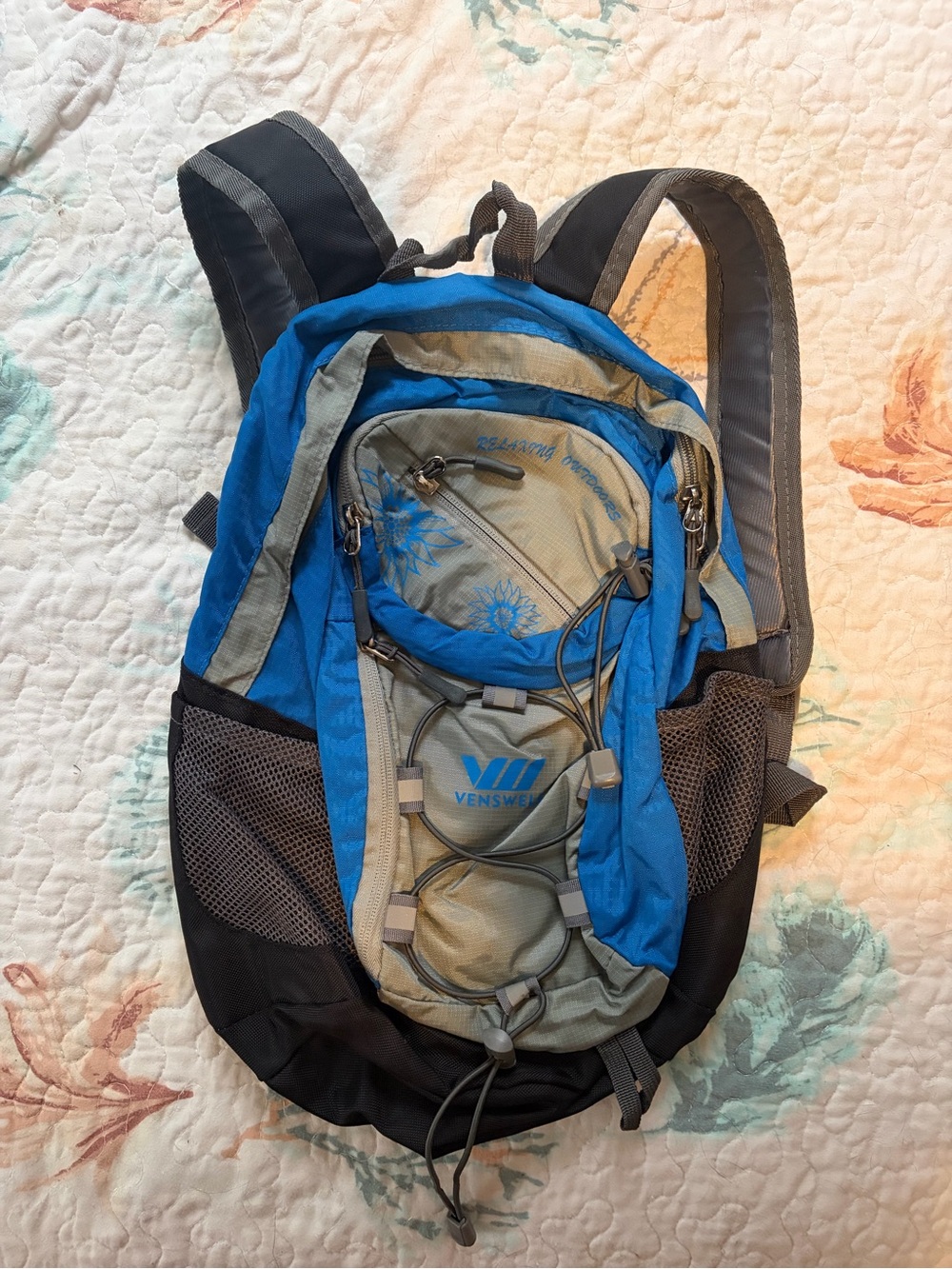 Blue and Gray Men's Daypack Backpack